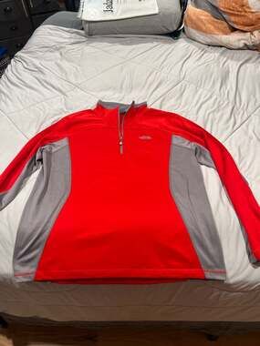The North Face Men's Large Red and Grey 1/4 Zip Performance Pullover
